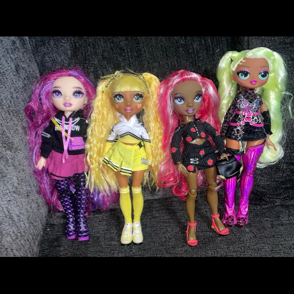 3 Rainbow High Dolls + 1 OMG Doll Set
